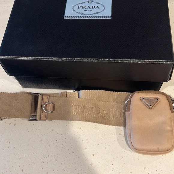 Prada Nylon Re-Edition 2005 Shoulder Bag - Picture 8 of 8